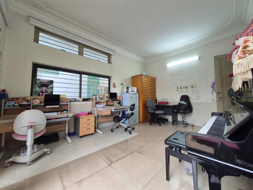 Siêu hiếm! biệt thự bộ công an  17 tố hữu, trung văn, lô góc mt bát ngát 23m, cực kỳ sang xịn.