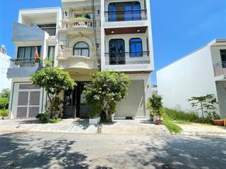 Chị gái gửi bán nhà 4 tầng hoàn công vĩnh thái tp nha trang