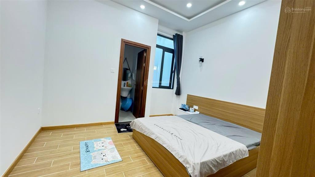 Chị gái gửi bán nhà 4 tầng hoàn công vĩnh thái tp nha trang