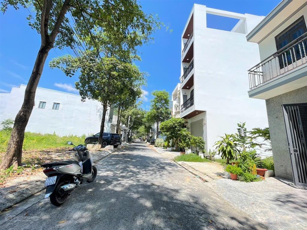 Chị gái gửi bán nhà 4 tầng hoàn công vĩnh thái tp nha trang