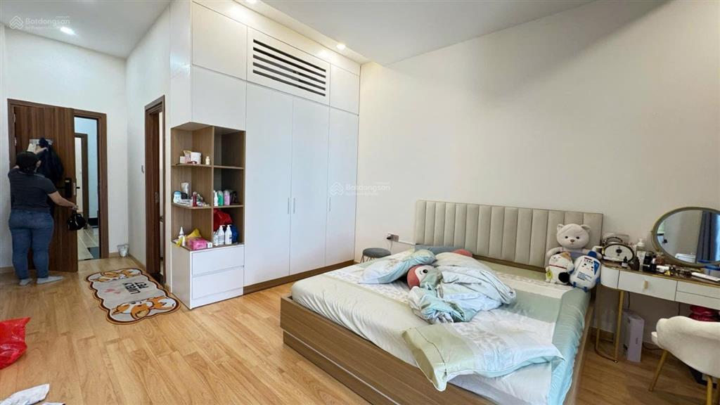 Chị gái gửi bán nhà 4 tầng hoàn công vĩnh thái tp nha trang