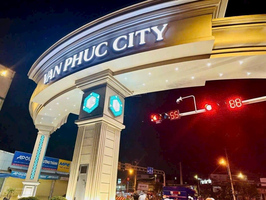 11 tỷ bán đất mt kinh doanh hiệp bình phước. thủ đức đối diện vạn phúc 120 m2 ngang. 6.51m