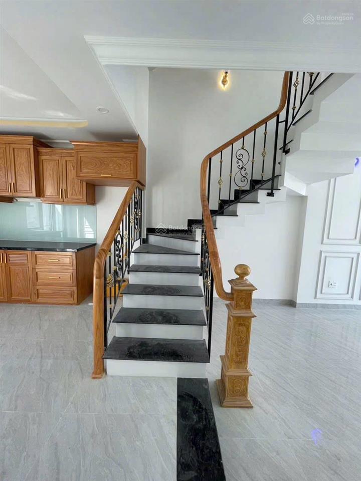 8,5tỷ tl nhà mới 100 % 5 tầng phường hiệp bình chánh thủ đức có khoảng chừa thang máy gần gigamall