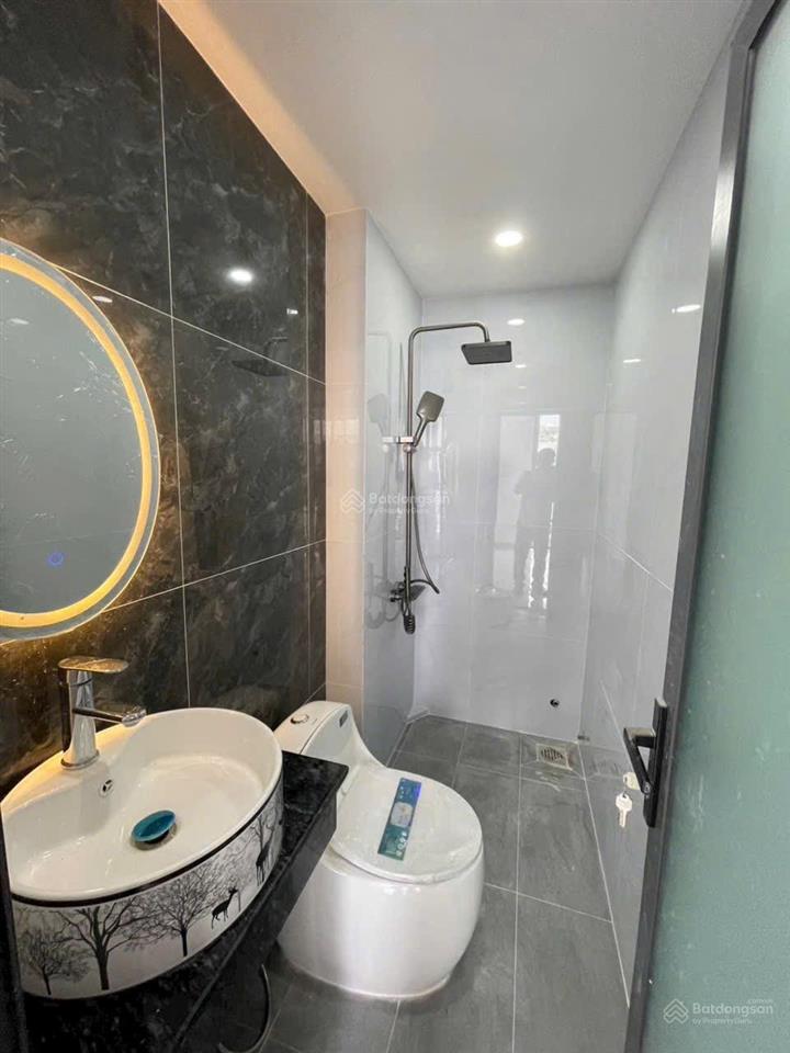 8,5tỷ tl nhà mới 100 % 5 tầng phường hiệp bình chánh thủ đức có khoảng chừa thang máy gần gigamall