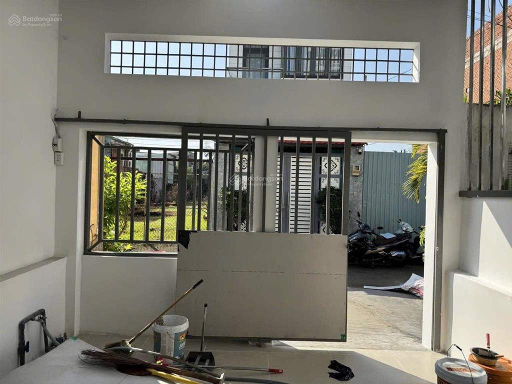 5,1 tỷ. đừờng số 2 hiệp bình phước nhà c4 82m2 đối diện vạn phúc 4x20.5 = 82m2