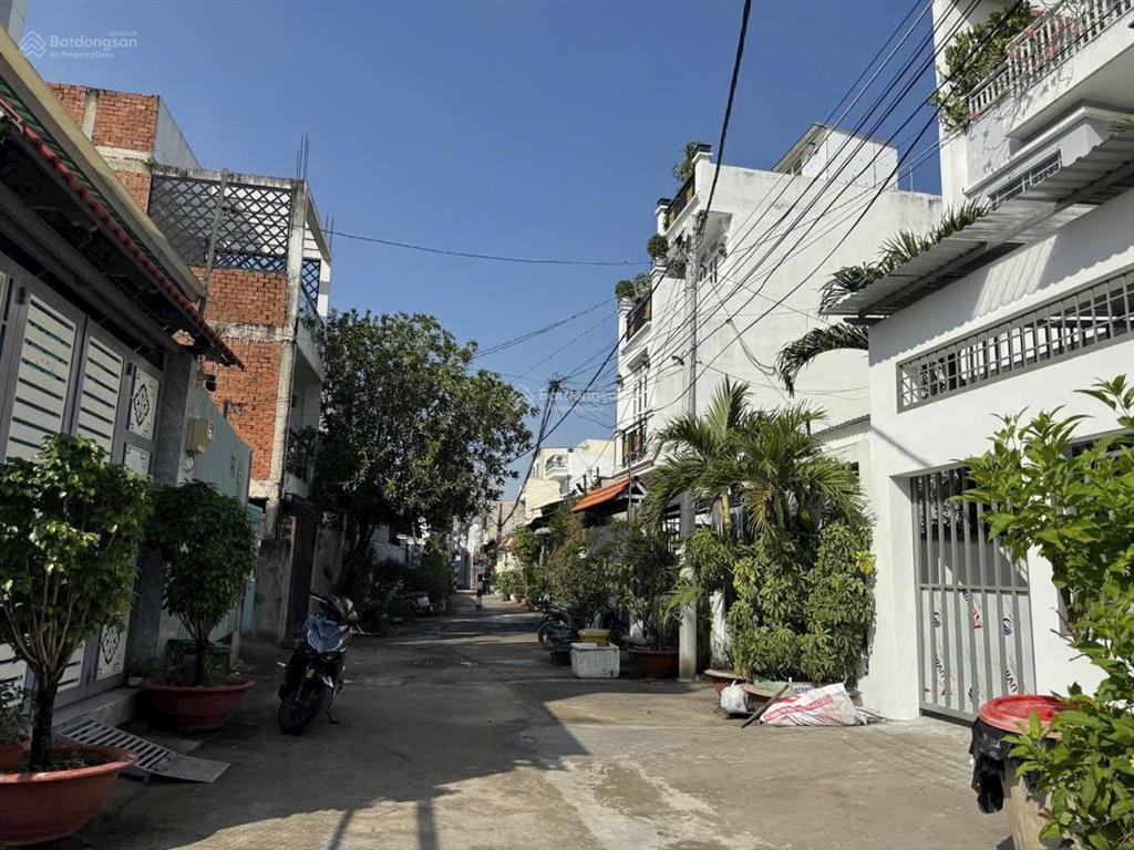 5,1 tỷ. đừờng số 2 hiệp bình phước nhà c4 82m2 đối diện vạn phúc 4x20.5 = 82m2