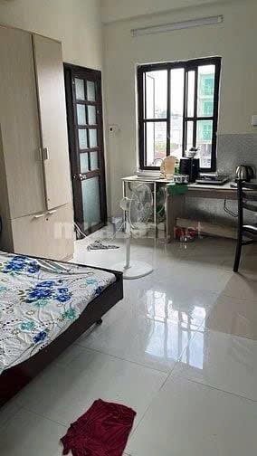 13 tỷ giá đầu tư 200 m2. nhà 3 lầu đối diện kđt vạn phúc . quốc lộ 13  dt 200 m đường xe hơi