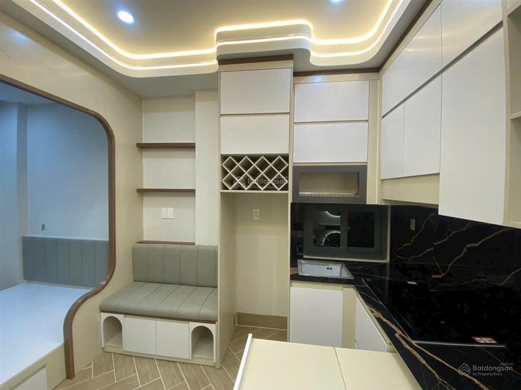 25 tỷtoà nhà căn hộ thu nhập 135triệu/. 168,8 m2gigamall phạm văn đồng thủ đức hiệp bình chánh