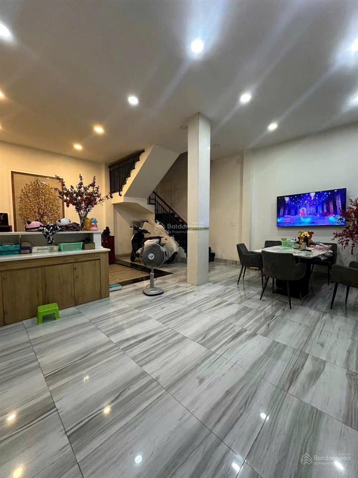 19 t giiảm 3.5 để đi định cư góc 2mt khu vip bên sông đừờng 20m gigamall 19x8 150m²  5 tầng