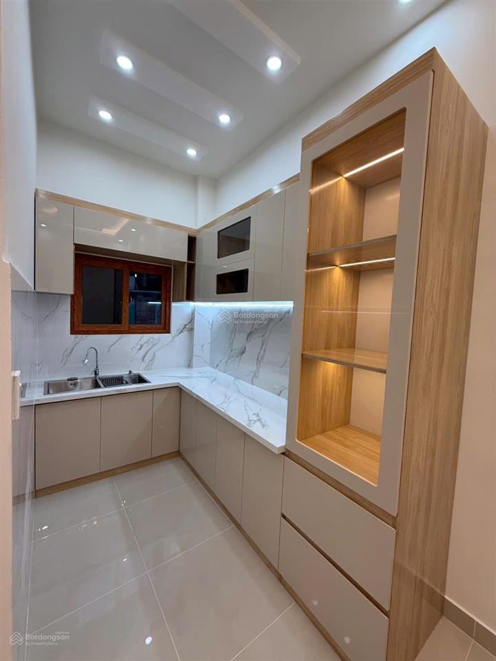 2 tỷ 180 triệu cg  bán nhà mới hẻm .. đường 46 f. hiệp bình .đối diện gigamall ngang 5 dài 10