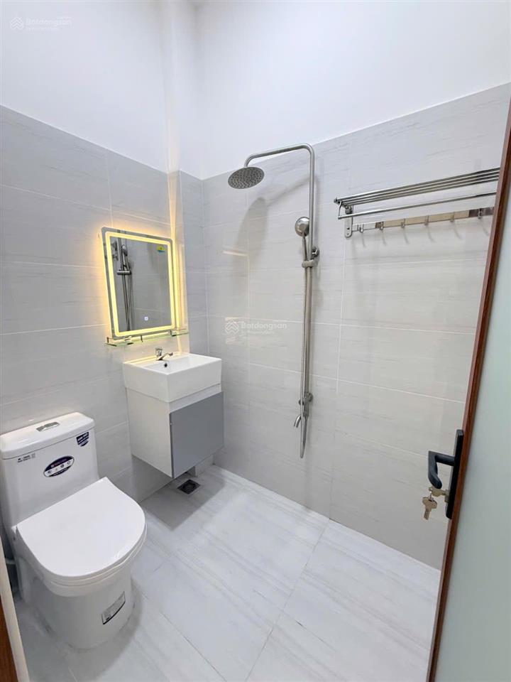 2 tỷ 180 triệu cg  bán nhà mới hẻm .. đường 46 f. hiệp bình .đối diện gigamall ngang 5 dài 10