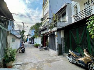 Bán gấp giảm 700tr giá 6,8 tỷ giảm còn 6,1tỷ bán nhà 2 lầu,đường 38 hbc thủ đức cũ. nhà 63,6 m2