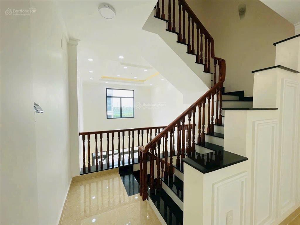 7,5 tỷ tl hướng đông nam giảm ngay 600 triệu phố mới 100% vạn phúc 51 m² ô tô đường 10m