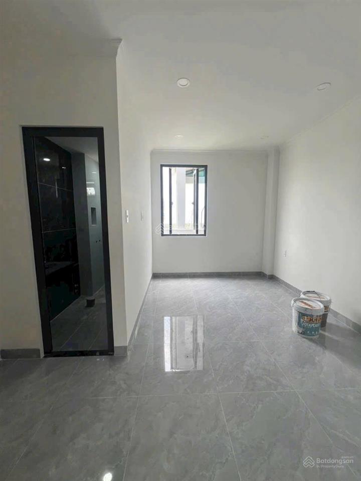 9,5 tỷ nhà 5t mới 100% thang máy phường hiệp bình chánh phạm văn đồng 51 m2 ngang 4,8m, hướng đông