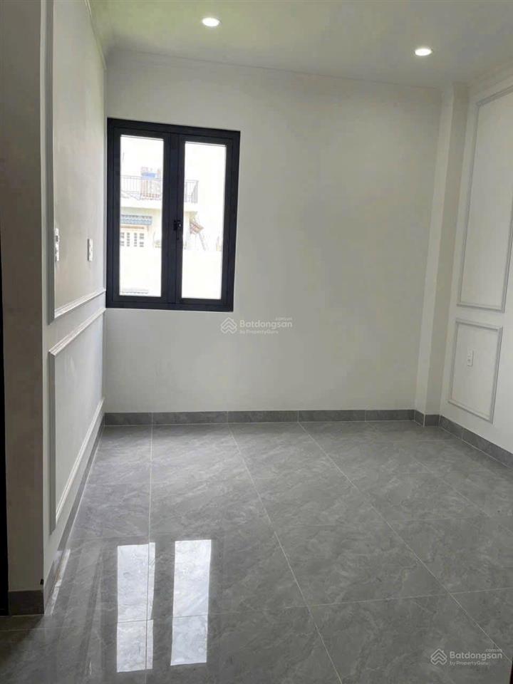 9,5 tỷ nhà 5t mới 100% thang máy phường hiệp bình chánh phạm văn đồng 51 m2 ngang 4,8m, hướng đông