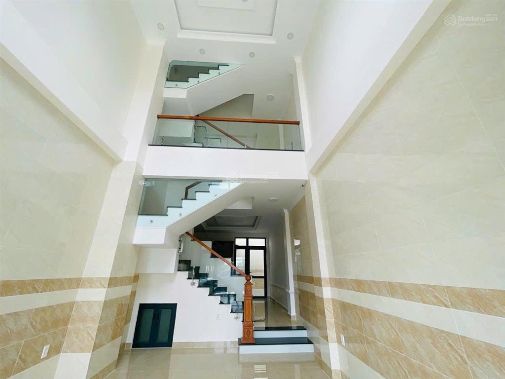 7,5 tỷ tây bắc giảm ngay 600 triệu phố 4 tầng mới 100% vạn phúc hiệp bình phước thủ đức đường 10 m