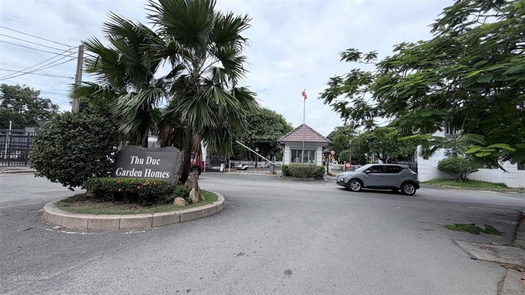 6,2 tỷ hướng đông nam nguyễn khuyến, đường số 3 hiệp bình phước, 5,59 x 10,40m, 57m2, không lùi sau