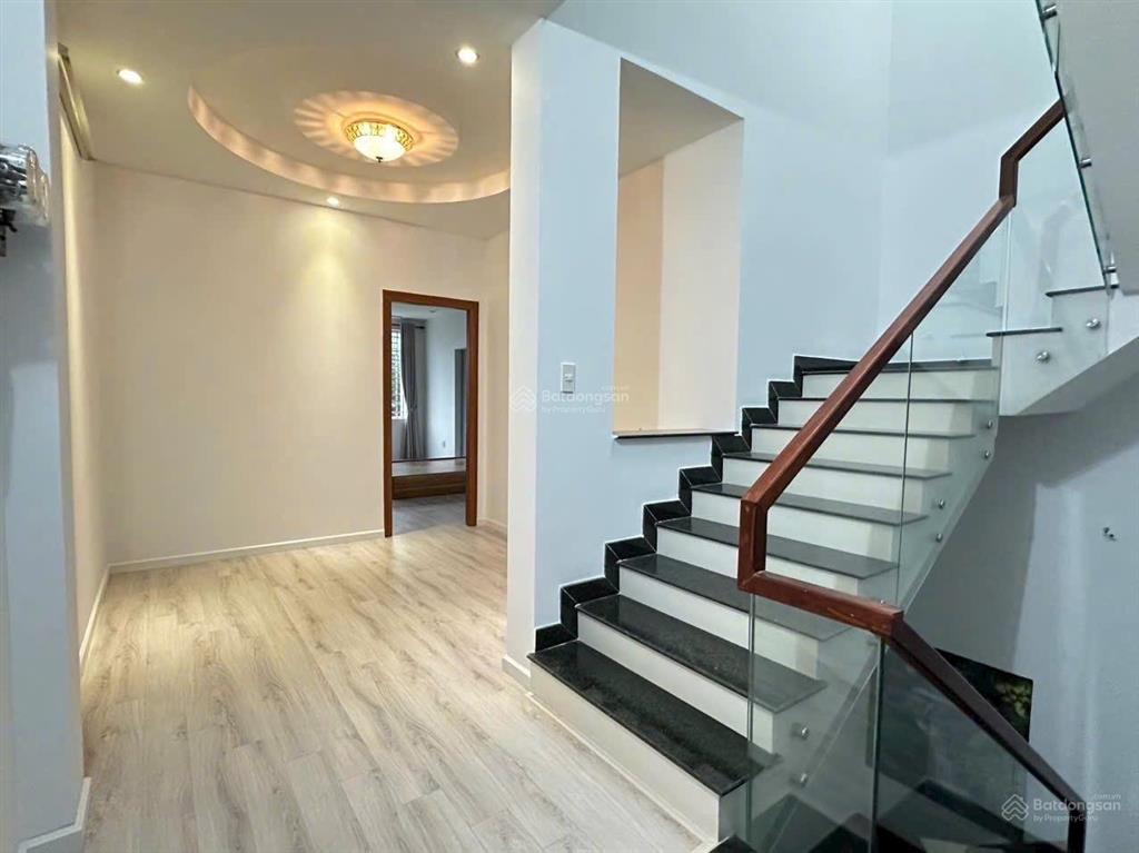 13 tỷ giảm 1 tỷ nhà 4 tầng mặt tiền kinh doanh đường số 3 khu thanh niên hiệp bình 5x21.5 (106m2)