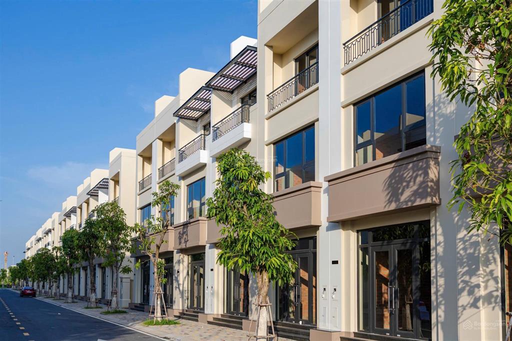Cực sốc tặng ngay 300tr  căn tn19  xx tại vinhomes hậu nghĩa  giả chỉ 5 tỷ