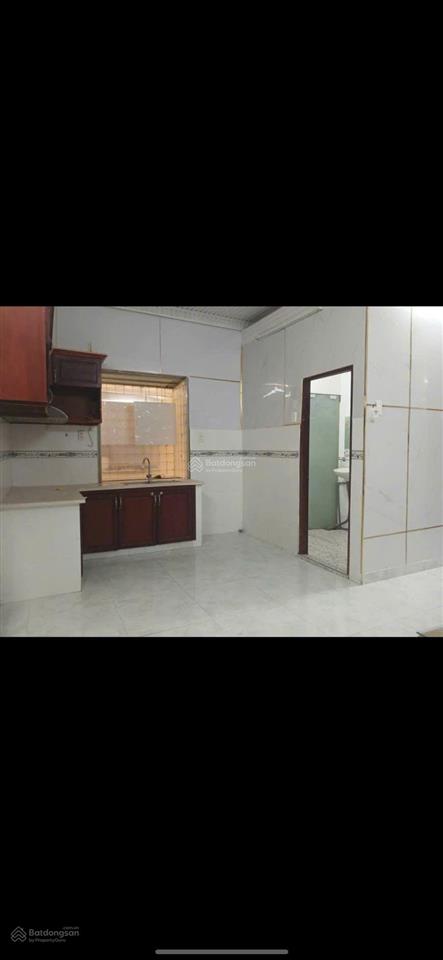 Phòng lầu 4 thang bo giá rẻ không nội thất, bình thạnh, tp. hcm
