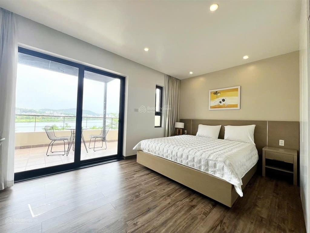 Bán căn liền kề luttuts mặt hồ cách bãi tắm 200m