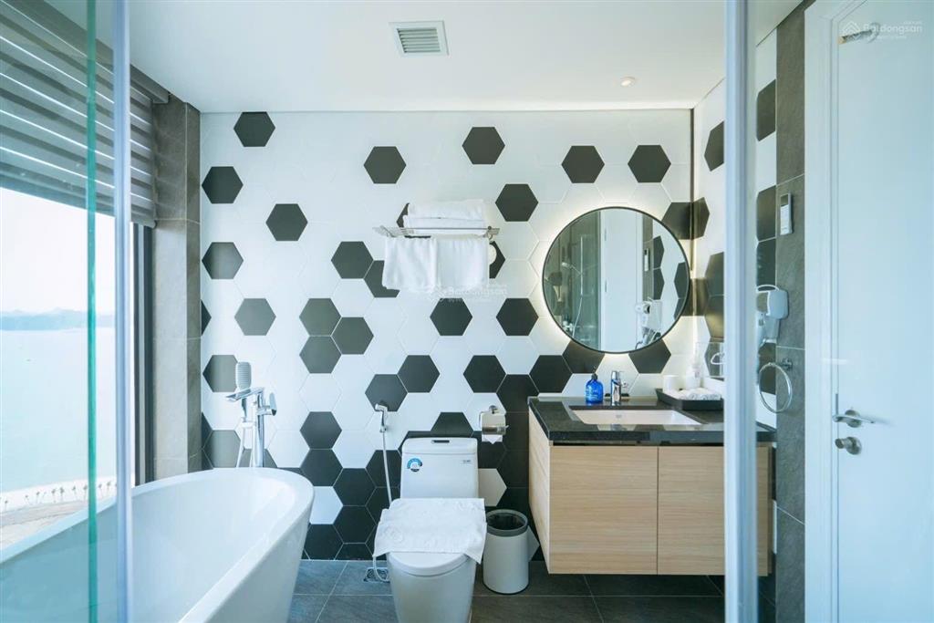 Bán căn duplex 2 tầng mặt biển hạ long
