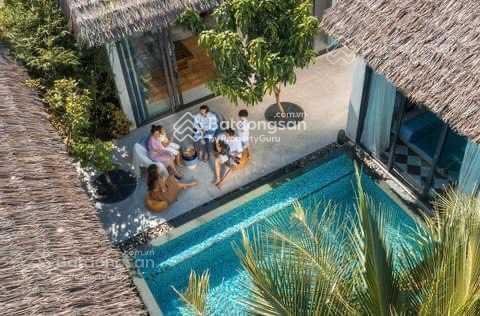 Cần tiền bán gấp căn to view biển biệt thự bãi kem phú quốc. giá tốt lợi nhuận ổn định