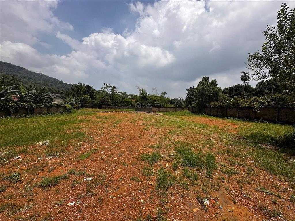 Bán gấp đất tại xã yên bài, ba vì 18 tỷ, 2080 m2 mặt đường nhựa gần khu du lịch khoang xanh