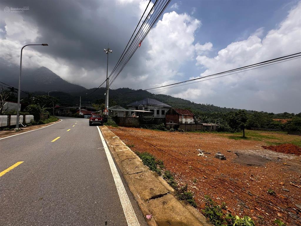 Bán gấp đất tại xã yên bài, ba vì 18 tỷ, 2080 m2 mặt đường nhựa gần khu du lịch khoang xanh