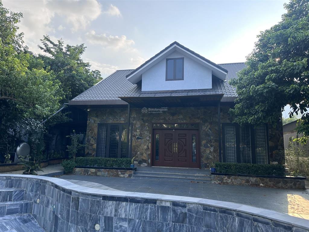 Cắt lỗ villa ba vì 613,8m2 5 phòng ngủ bể bơi sân vườn view núi