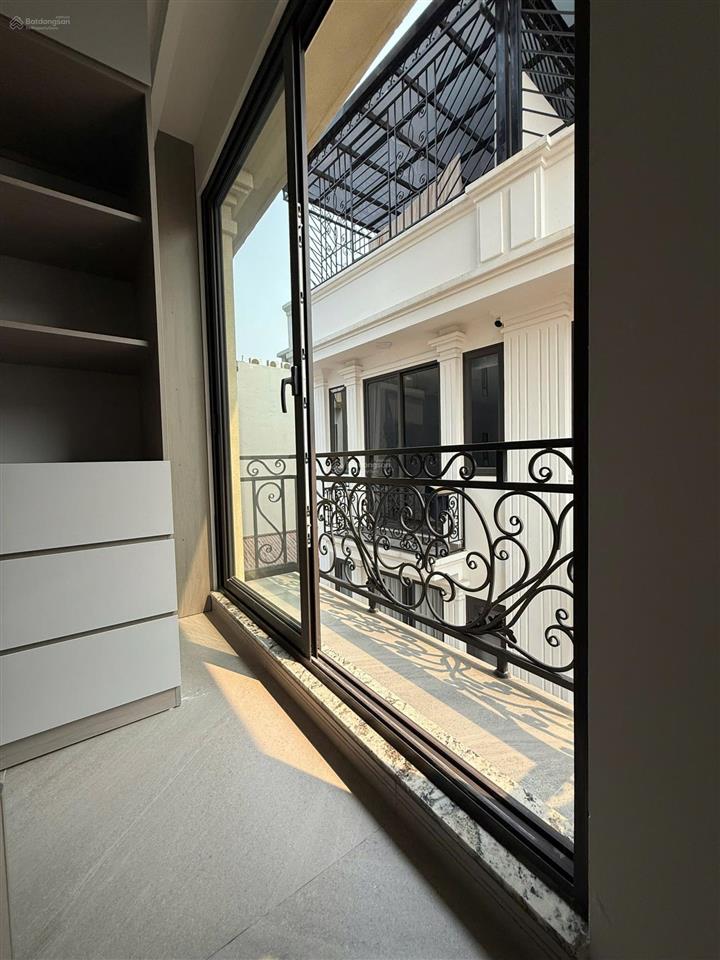 Cho thuê gấp 2n1k, 50m2 chỉ từ 8 triệu tại phố phùng chí kiên, p. nghĩa đô, q. cầu giấy