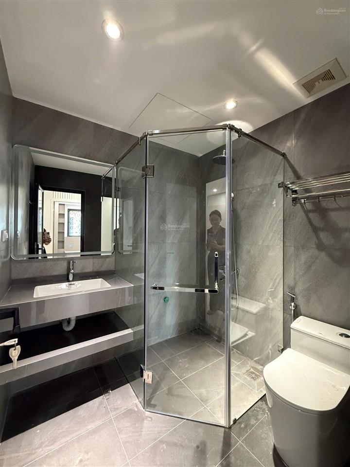 Cho thuê gấp 2n1k, 50m2 chỉ từ 8 triệu tại phố phùng chí kiên, p. nghĩa đô, q. cầu giấy