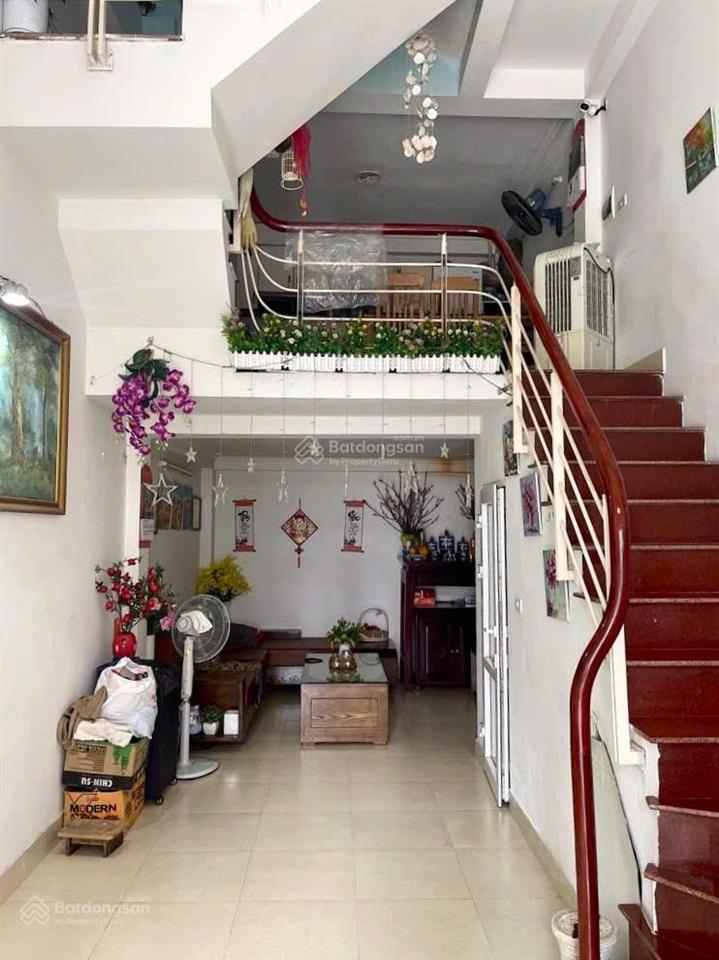 Bán nhà kinh doanh vip, phố cầu diễn  đường rộng, thông thoáng  ô tô chạy vù vù