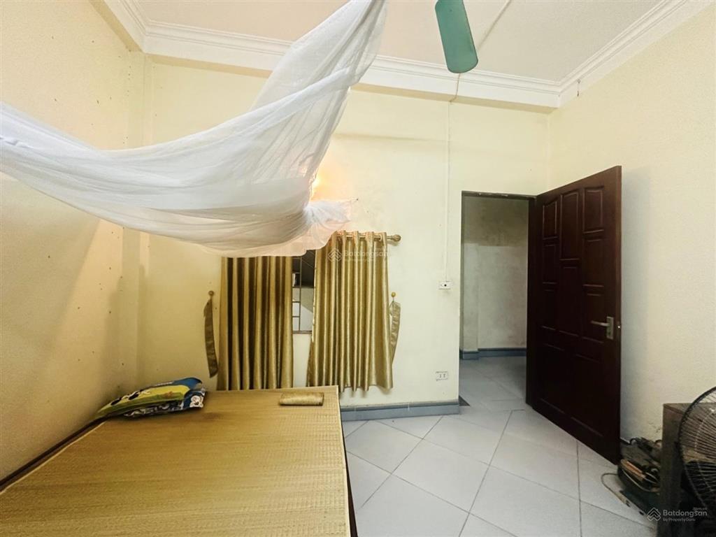 Bán nhà ở vạn xuân, đh thành đô  dân xây 39m2 x 4 tầng  sát ql32  ở ngay  giá 6.19 tỷ