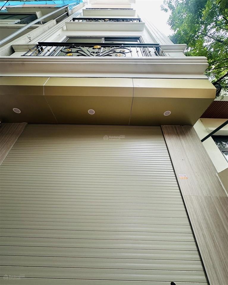 Bán nhà ở kim hoàng  35m2 x 6 tầng  thang máy vi vu  nhà mới tinh  ở ngay  nhiều tiện ích
