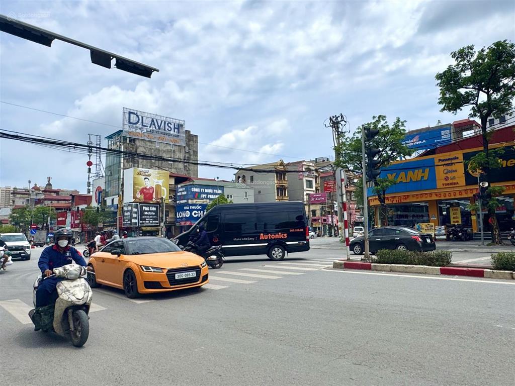 Bán nhà phân lô tân lập  ô tô tránh và đỗ  vừa ở vừa kinh doanh  nhà dân xây, ở ngay