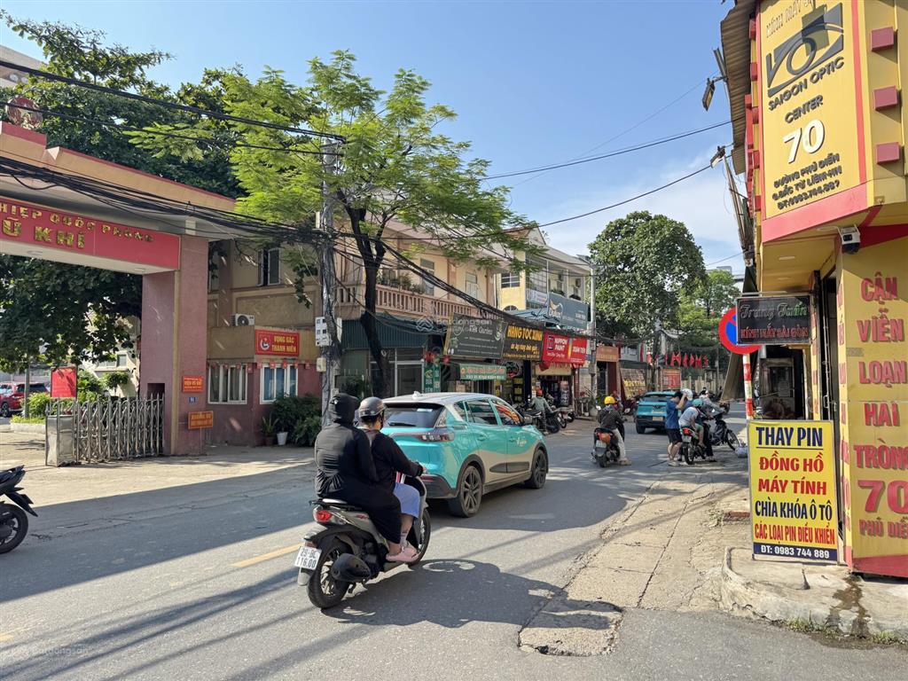 Bán nhà kinh doanh phú diễn  lô góc thoáng  ô tô tránh  đường trải nhựa cực đẹp  nhà dân xây