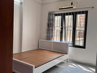 Chính chủ cho thuê phòng 17m2, đường trần khát trân, hà nội