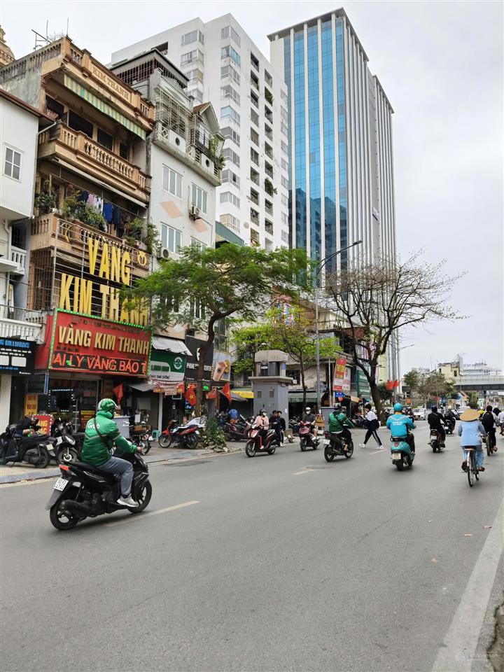 Chủ hạ sâu lần 2 20 tỷ! tòa nhà 9 tầng phố bạch mai dt 140m² vỉa hè ô tô tránh giá chỉ 66 tỷ