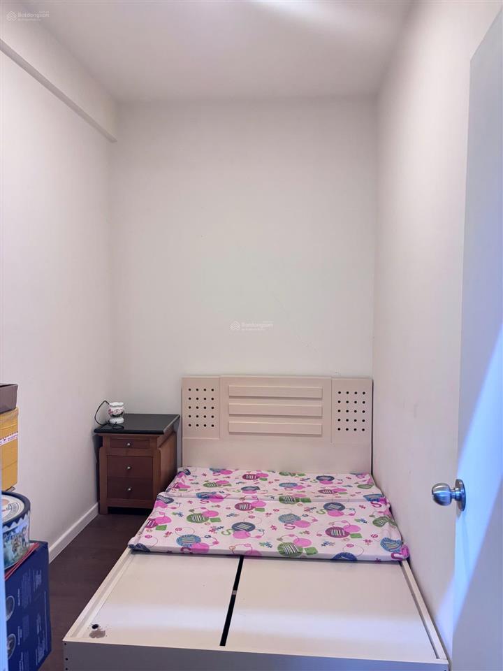 Hàng hiếm phố huế dt 150m², mt 6.8m sổ vuông a4, kinh doanh sầm uất