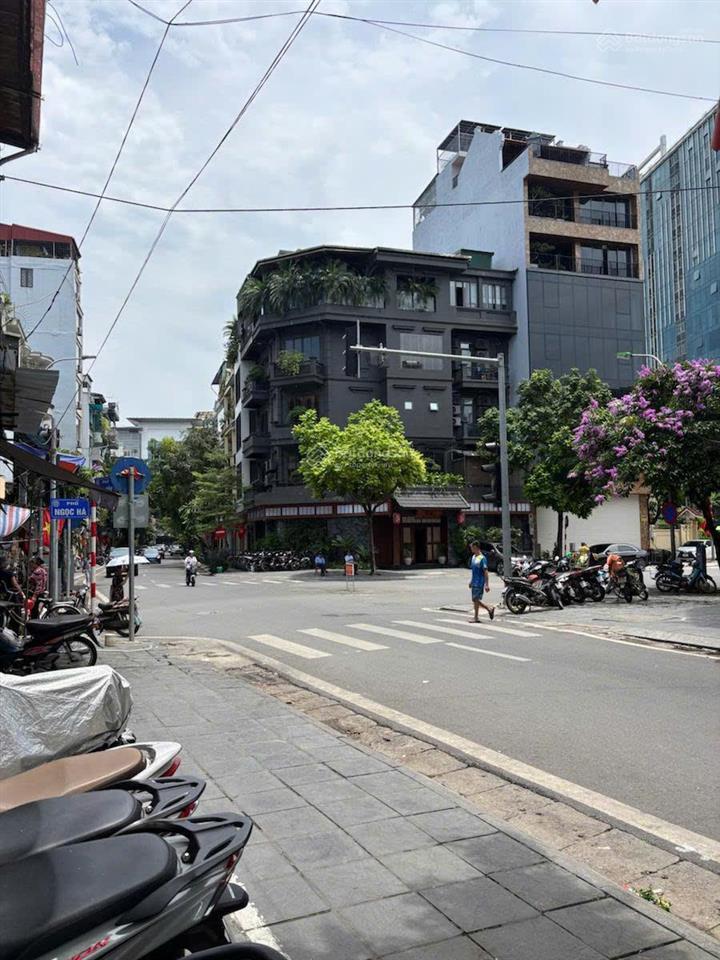 Siêu phẩm mặt phố sơn tây  ba đình vị trí vàng cạnh lăng bác, 6 tầng, mặt tiền 5m, chỉ 41 tỷ.