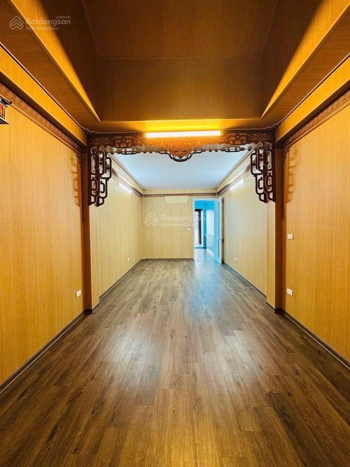Nhà đẹp dân xây phố đức giang 78m2 4t 17 tỷ hơn,ô tô ra vào dễ dàng, gần bình minh garden