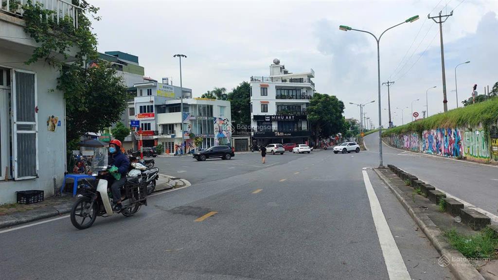 Giá hiếm phố ngọc thụy 45m2, 4 tầng, lô góc, mặt tiền đẹp, ô tô, ngõ nông, gần trường việt pháp