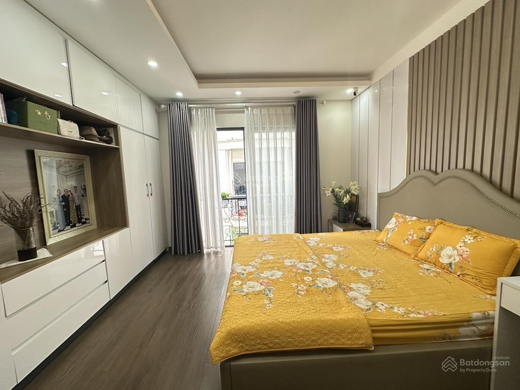 Giá hiếm phố ngọc thụy 45m2, 4 tầng, lô góc, mặt tiền đẹp, ô tô, ngõ nông, gần trường việt pháp