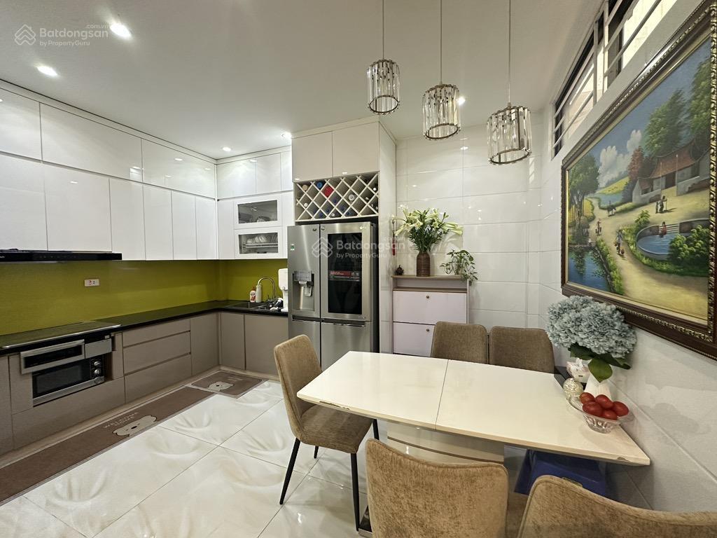 Giá hiếm phố ngọc thụy 45m2, 4 tầng, lô góc, mặt tiền đẹp, ô tô, ngõ nông, gần trường việt pháp