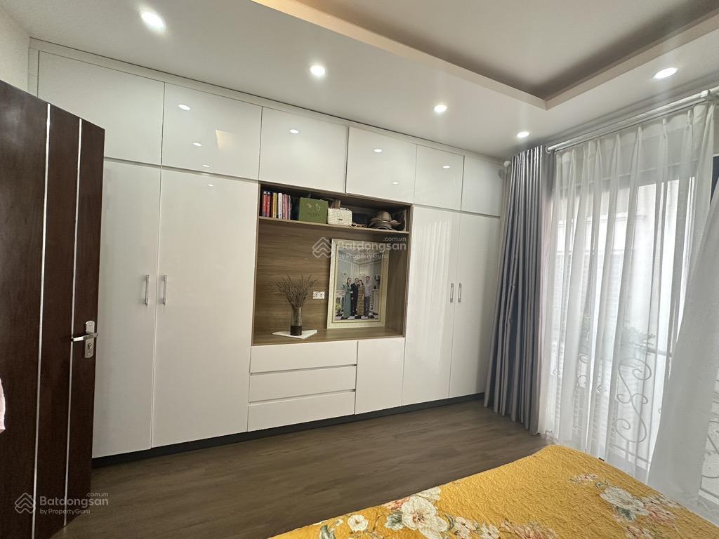 Giá hiếm phố ngọc thụy 45m2, 4 tầng, lô góc, mặt tiền đẹp, ô tô, ngõ nông, gần trường việt pháp