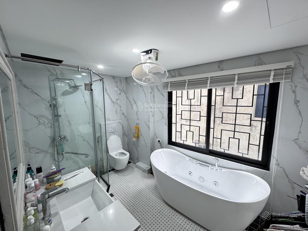 Bán nhà phố ngọc thụy, 115m2  5t  nội thất sang xịn, sống đẳng cấp hoặc mở nhà hàng, 20 tỷ