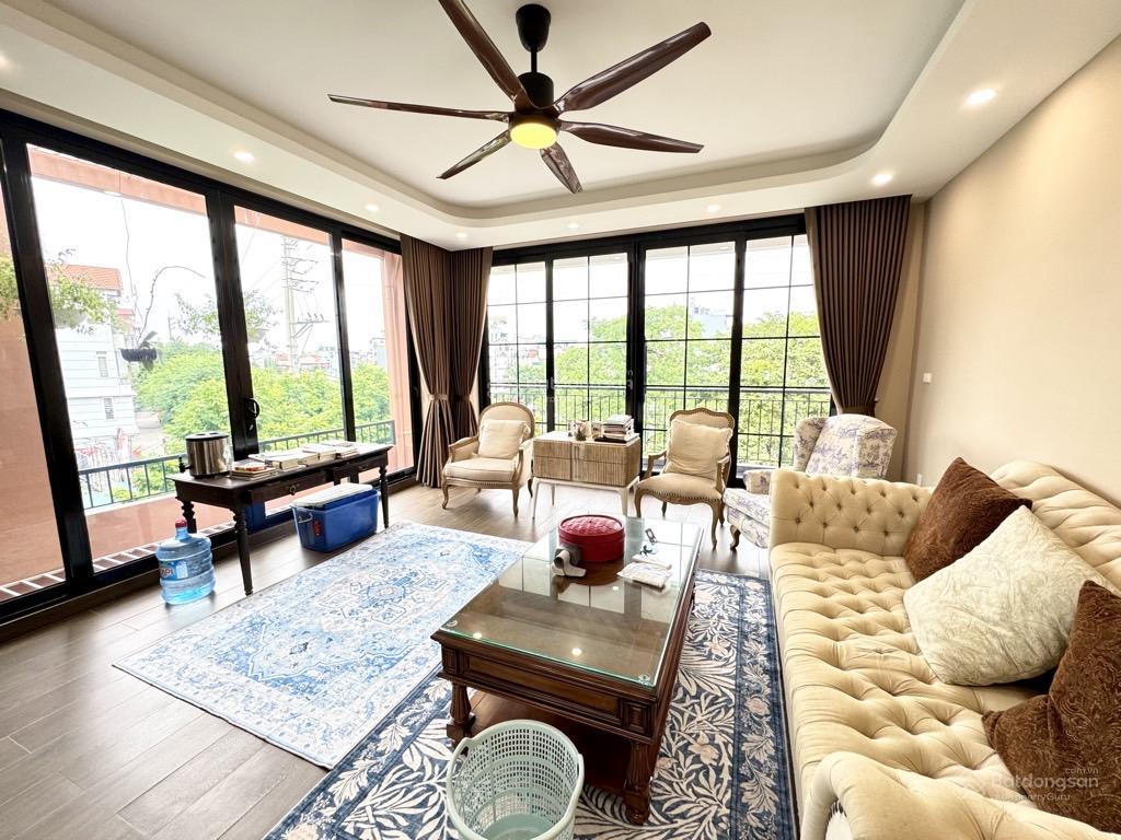 Bán nhà phố ngọc thụy, 115m2  5t  nội thất sang xịn, sống đẳng cấp hoặc mở nhà hàng, 20 tỷ