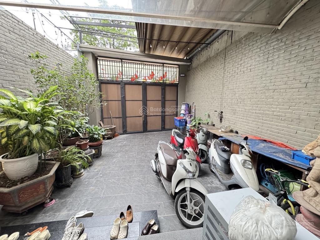 Bán nhà phố ngọc thụy, 115m2  5t  nội thất sang xịn, sống đẳng cấp hoặc mở nhà hàng, 20 tỷ