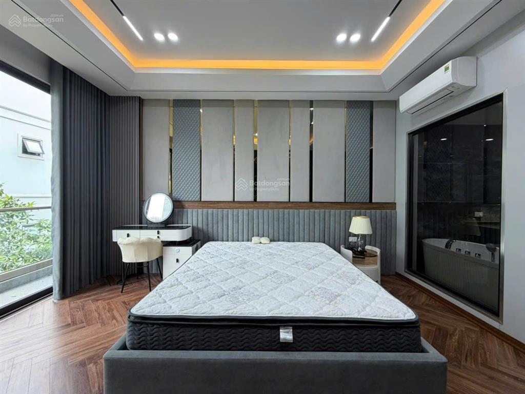 Phố lâm hạ, ít nhà bán, 50m2  8t, nội thất đẳng cấp, đường vào nhà rộng thênh thang
